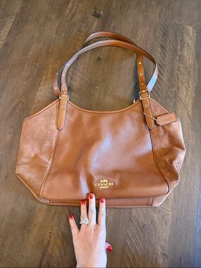 Coach Tan Brown Pebbled Leather Shoulder Bag with Gold Hardware